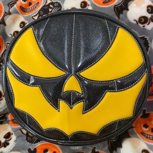 Love pain and stitches bat mouth